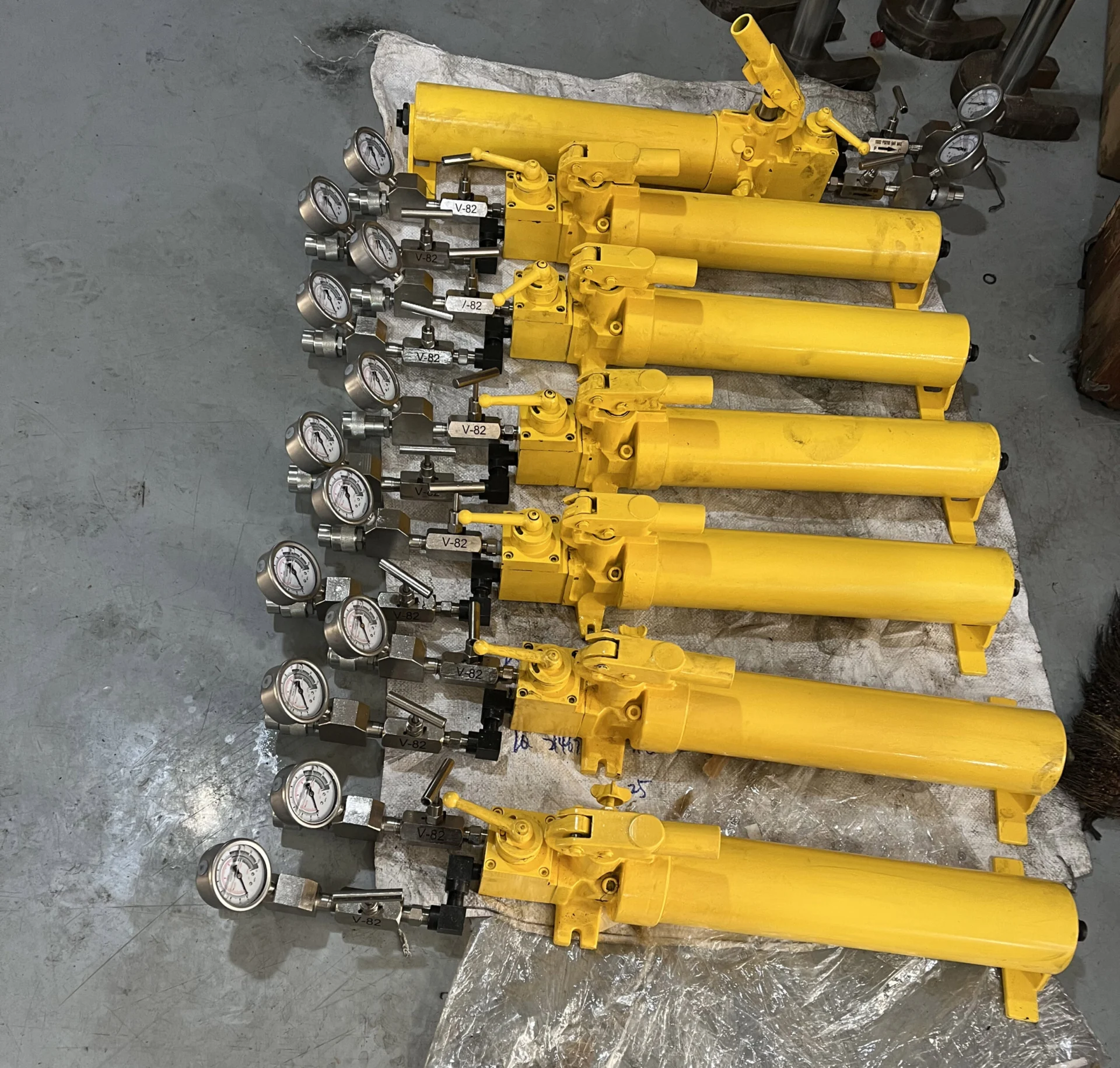 Double Acting Hydraulic Hand Pump