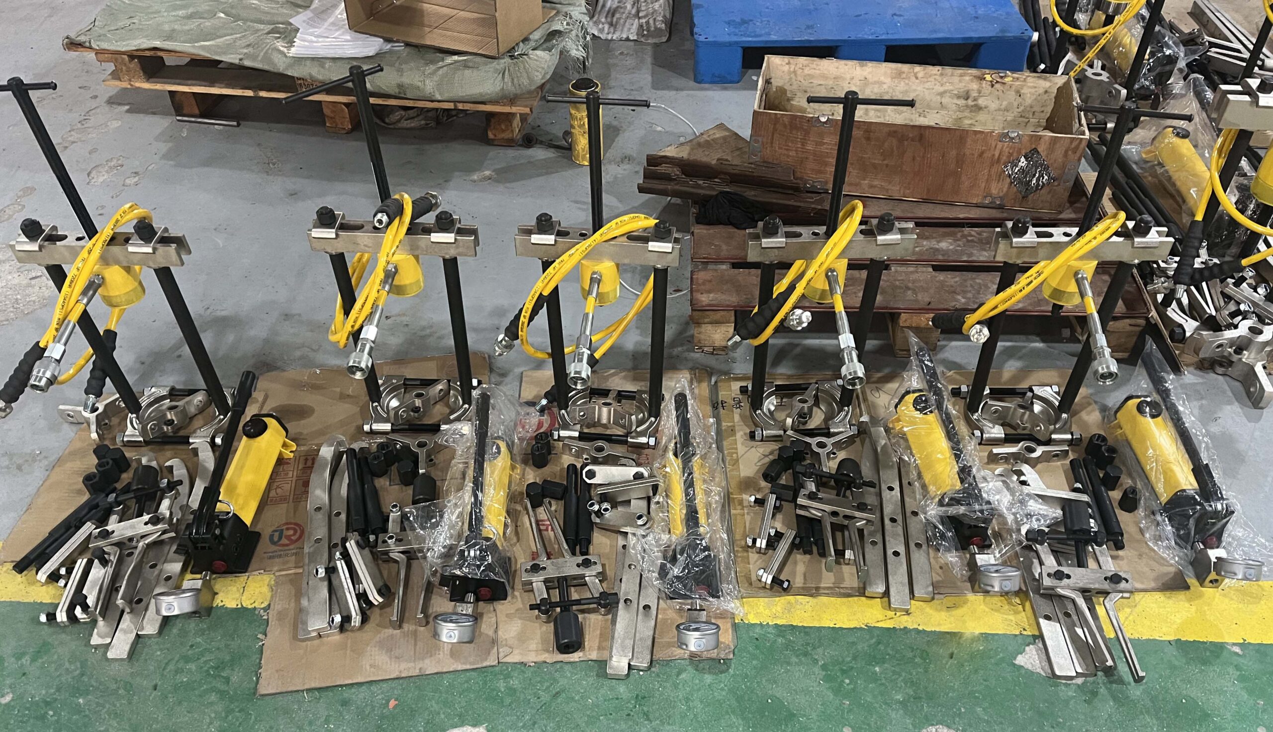 BHP Series, Hydraulic Master Puller Set with Hand Pump