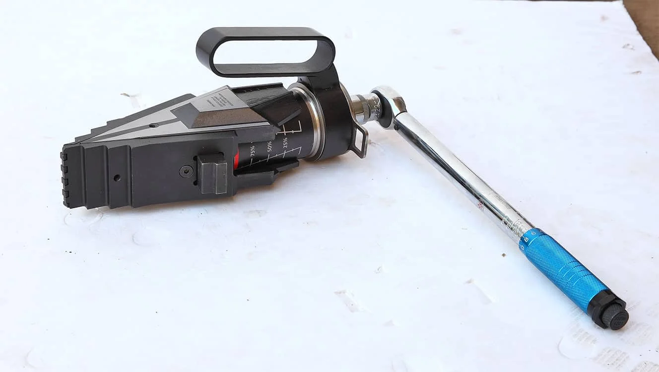 SWi1214TM,14 Ton Mechanical Flange Spreader