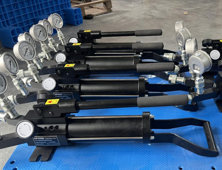 HP550DMINEX, Two Speed, Twin Port, Hydraulic Sealed Hand Pump with Gauge and Adaptor, 35.4 in3 Usable Oil, ATEX Certified